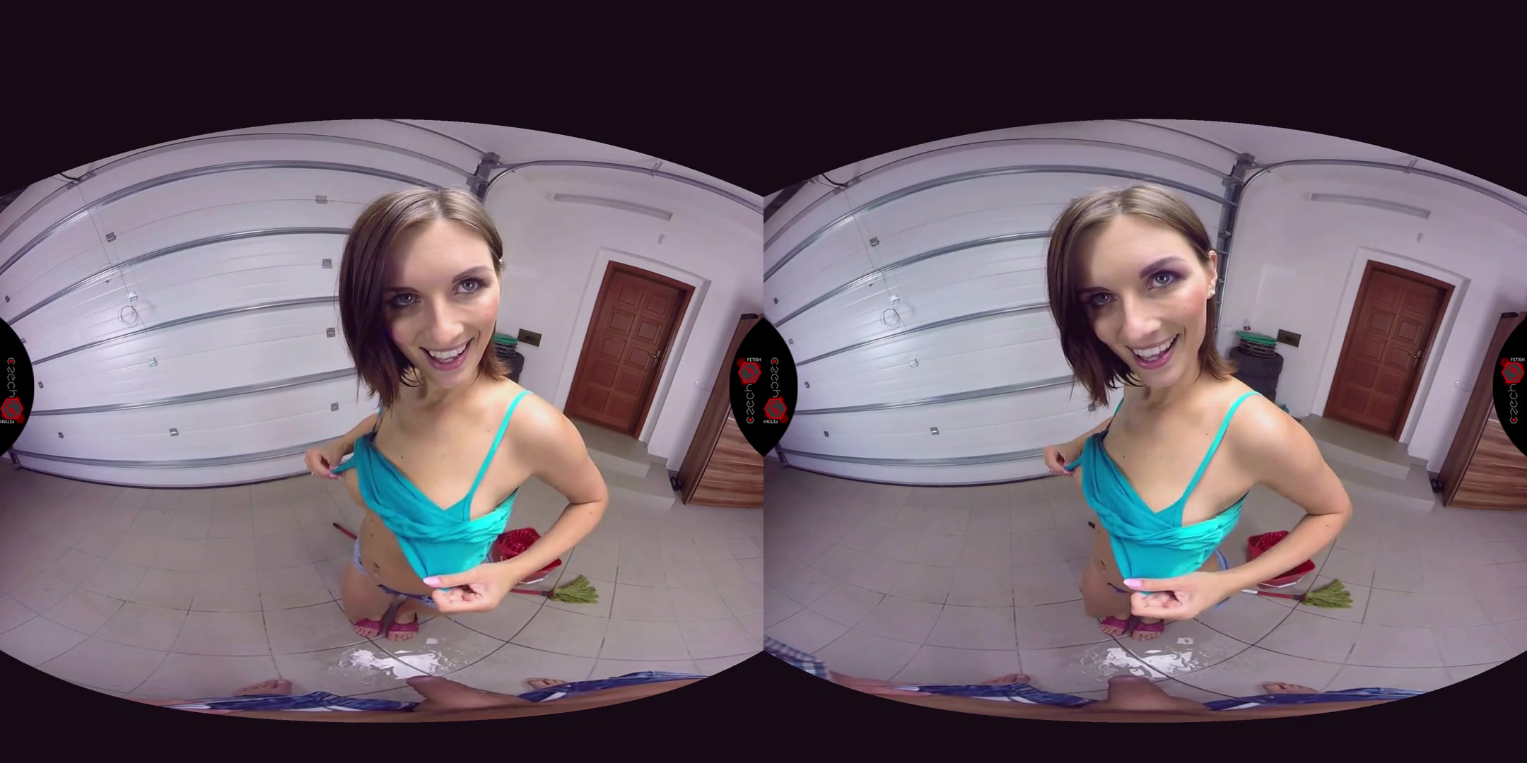 Jennifer Jane in Pissing With Jenifer Jane - CzechVRFetish
