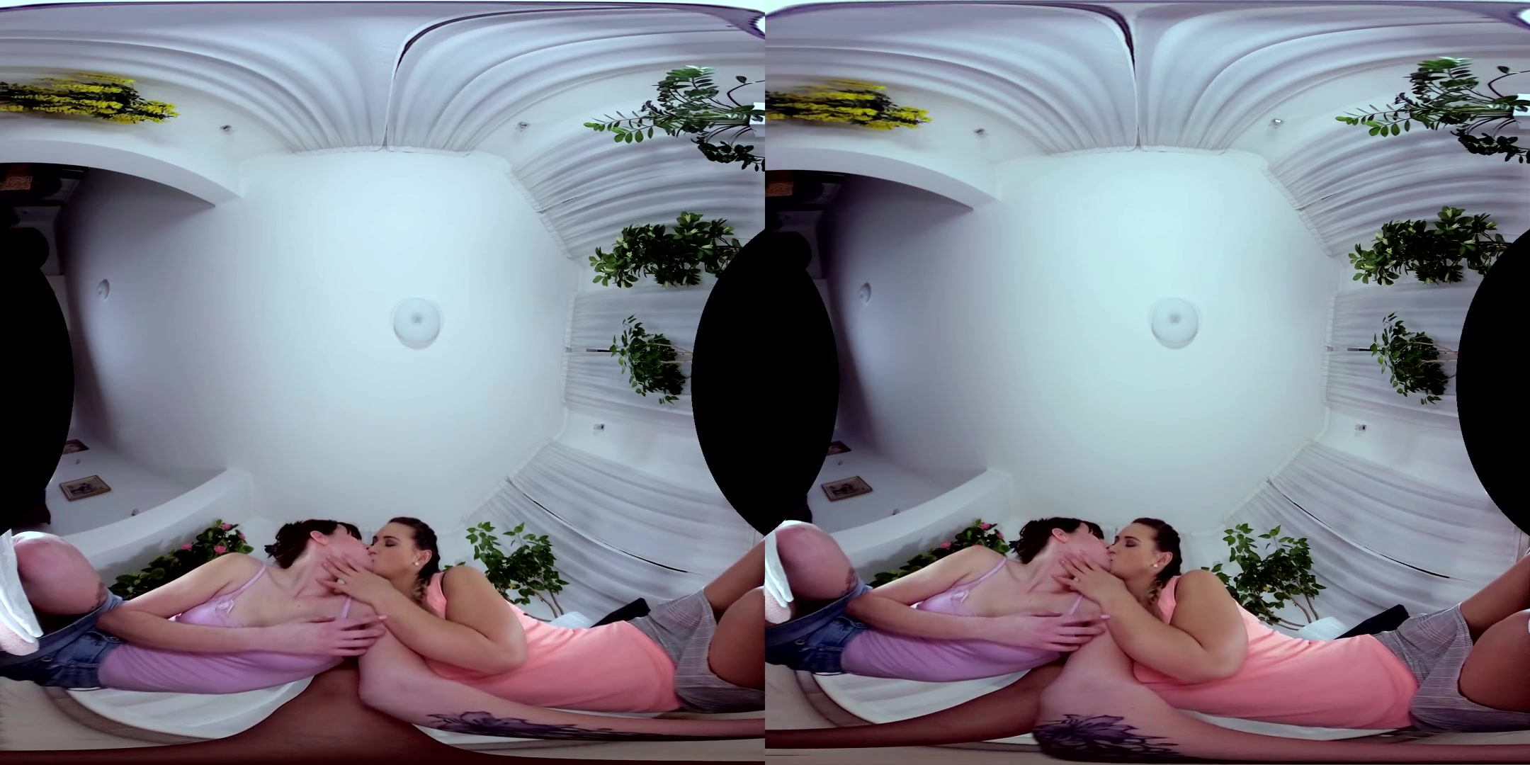 Amanda Hill & Naomi Bennet in Double Face Sitting POV - CzechVRFetish