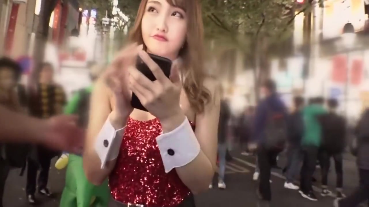A Sexy Bunny Who Flew Down To Shibuya With Her Erotic Butt Pulled Out! Happy One Night Sex With Erotic Bunny On The First Hallow