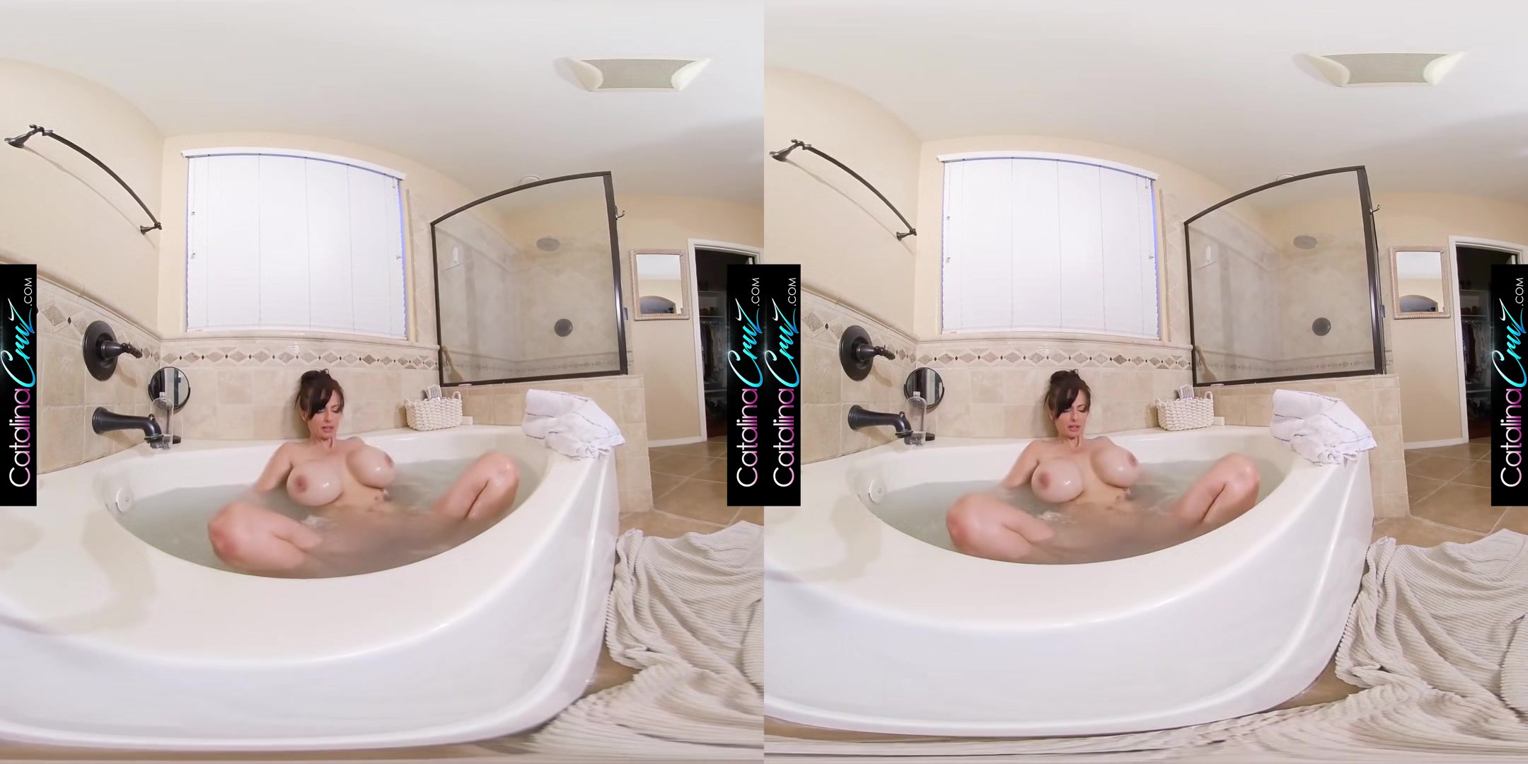 Catalina Cruz - Slippery Slopes - 5k Vr