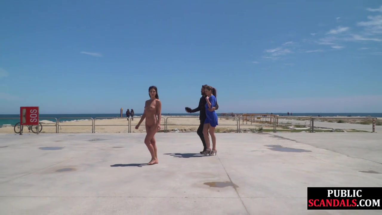 Scandalous slut walks naked outdoor in front of people