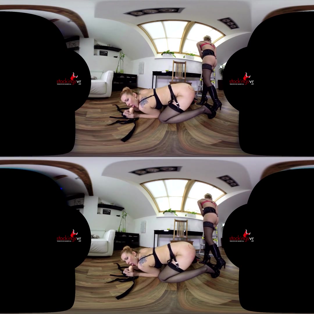 Victoria Puppy & Mandy Paradise in Slave Victoria and Mandy - StockingsVR