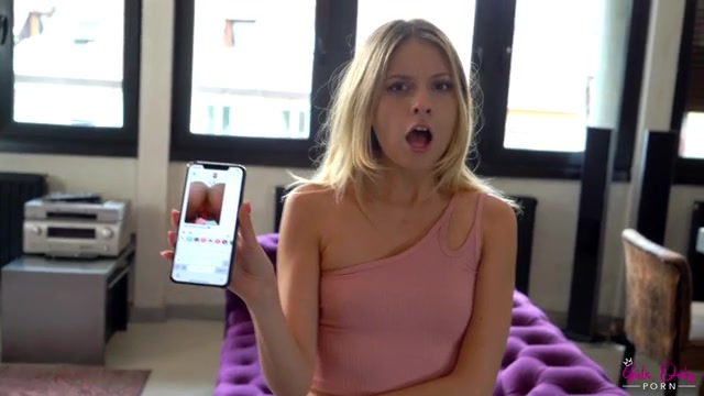 What Are Friends For - S5:E1 - Girlsonlyporn