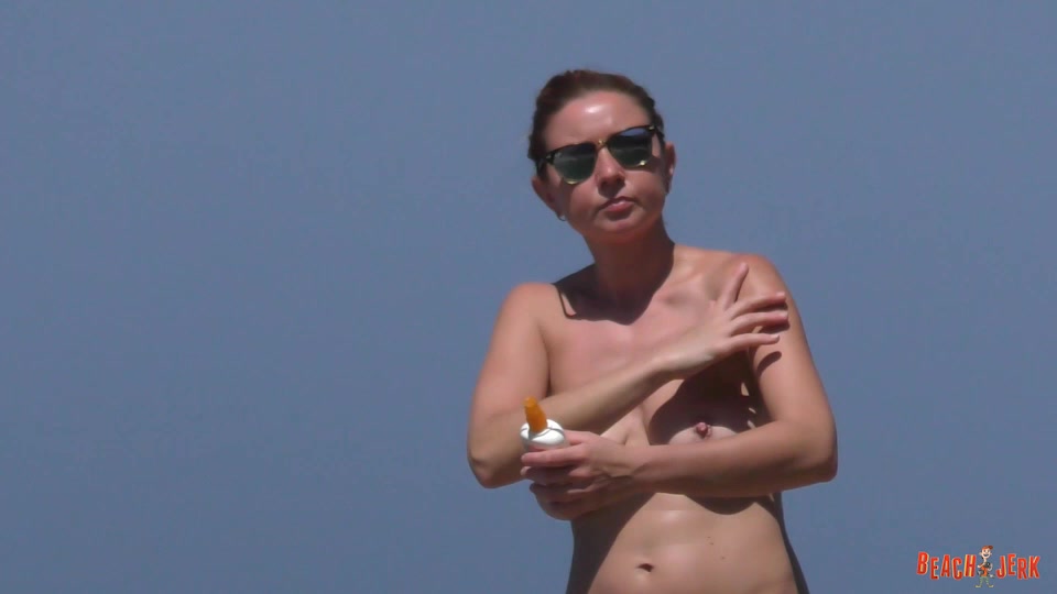 Red Sonia - BeachJerk