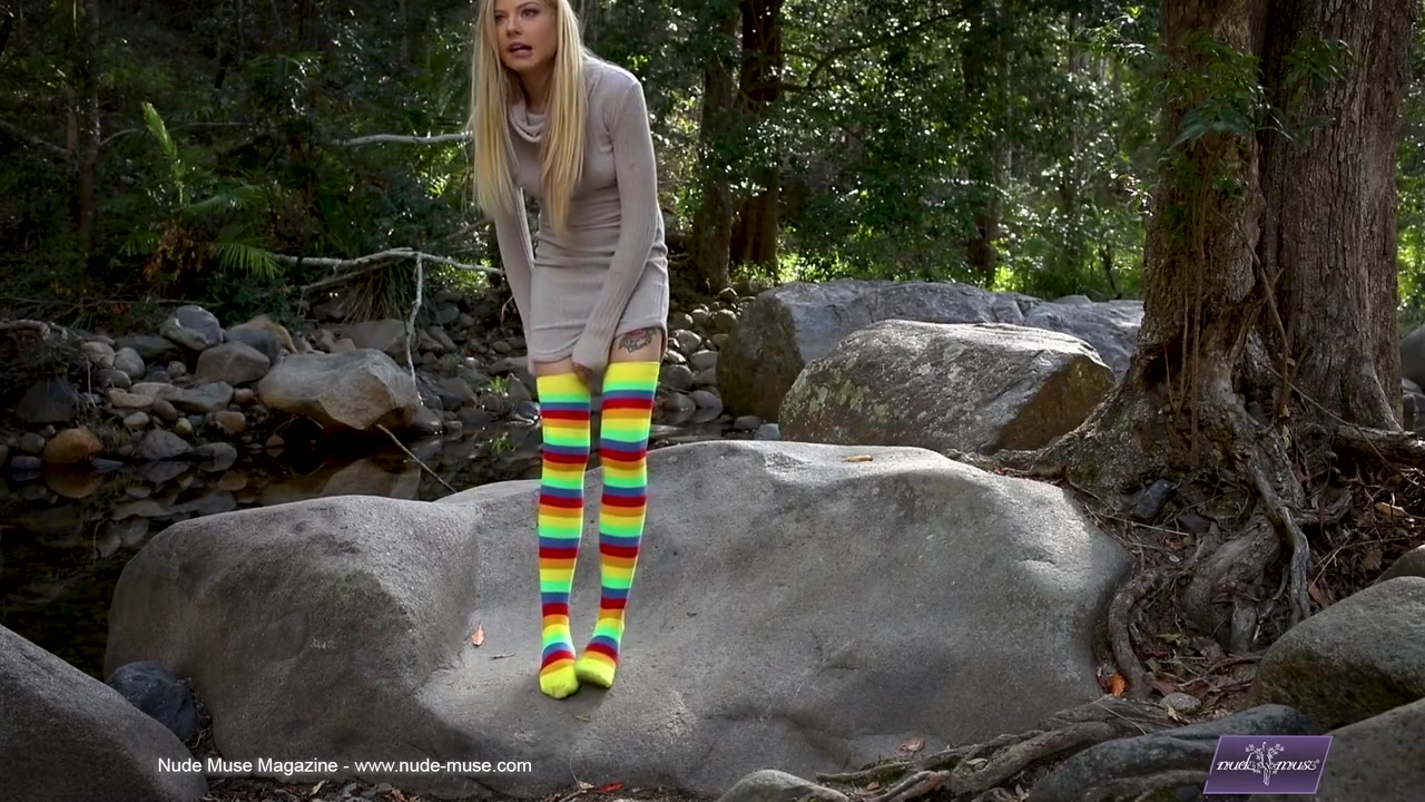 34 Freya Rainbow Socks