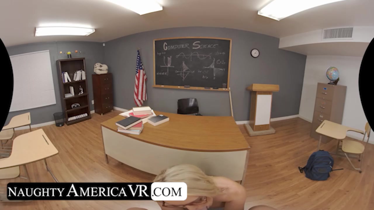 Ms. Linzee Ryder need your computer expertise and in return, she'll fuck your brains out!