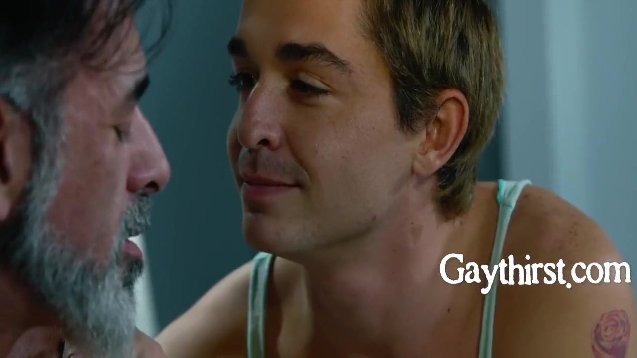 Lawson James, Grayson Lange And Buff Dude In Rubbing Young Cum All Over His Old Lover Hoping It Will Extend His Life 6 Min