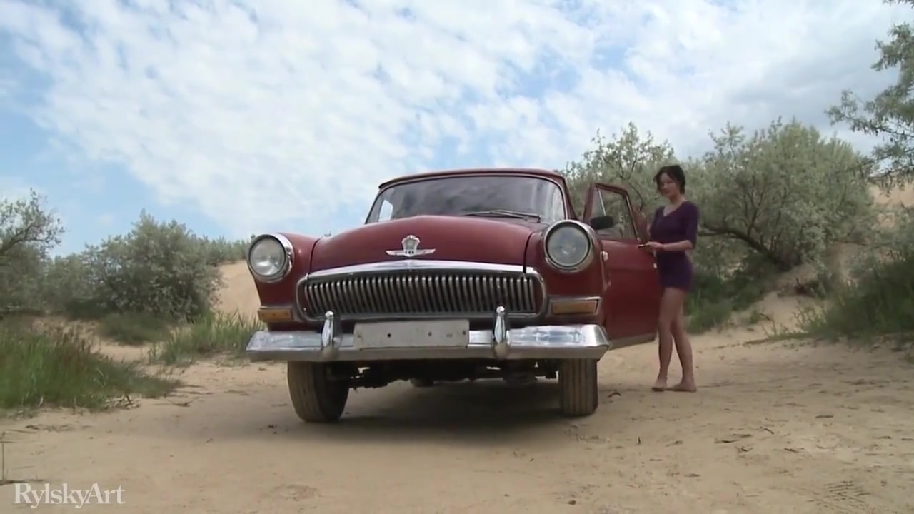 Rylsky Art Loreen Red Car