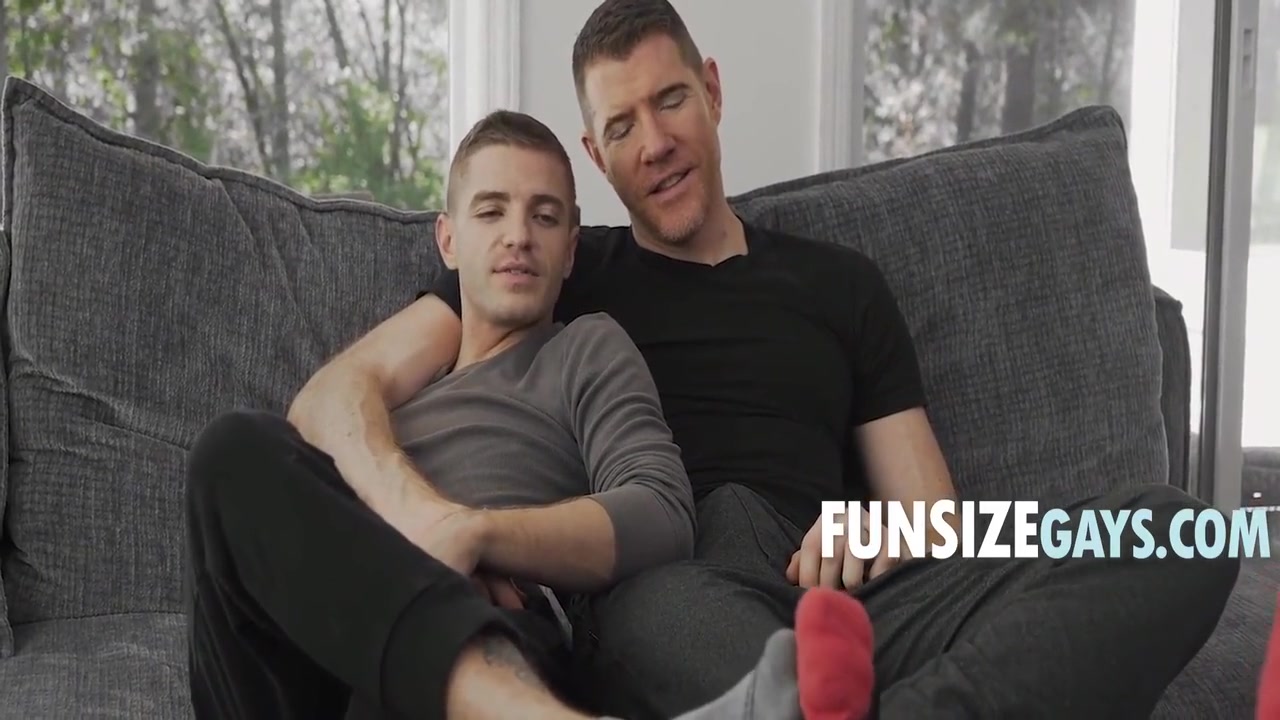 Dilfs Another Lazy Sunday Afternoon With Twink 8 Min - Tom Bentley And Gay Porn