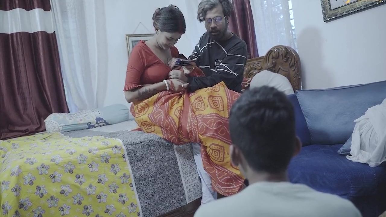 Sasur Ne Kiya Apne Bahu Ke Sath Chudai Chote Bete Ke Samne