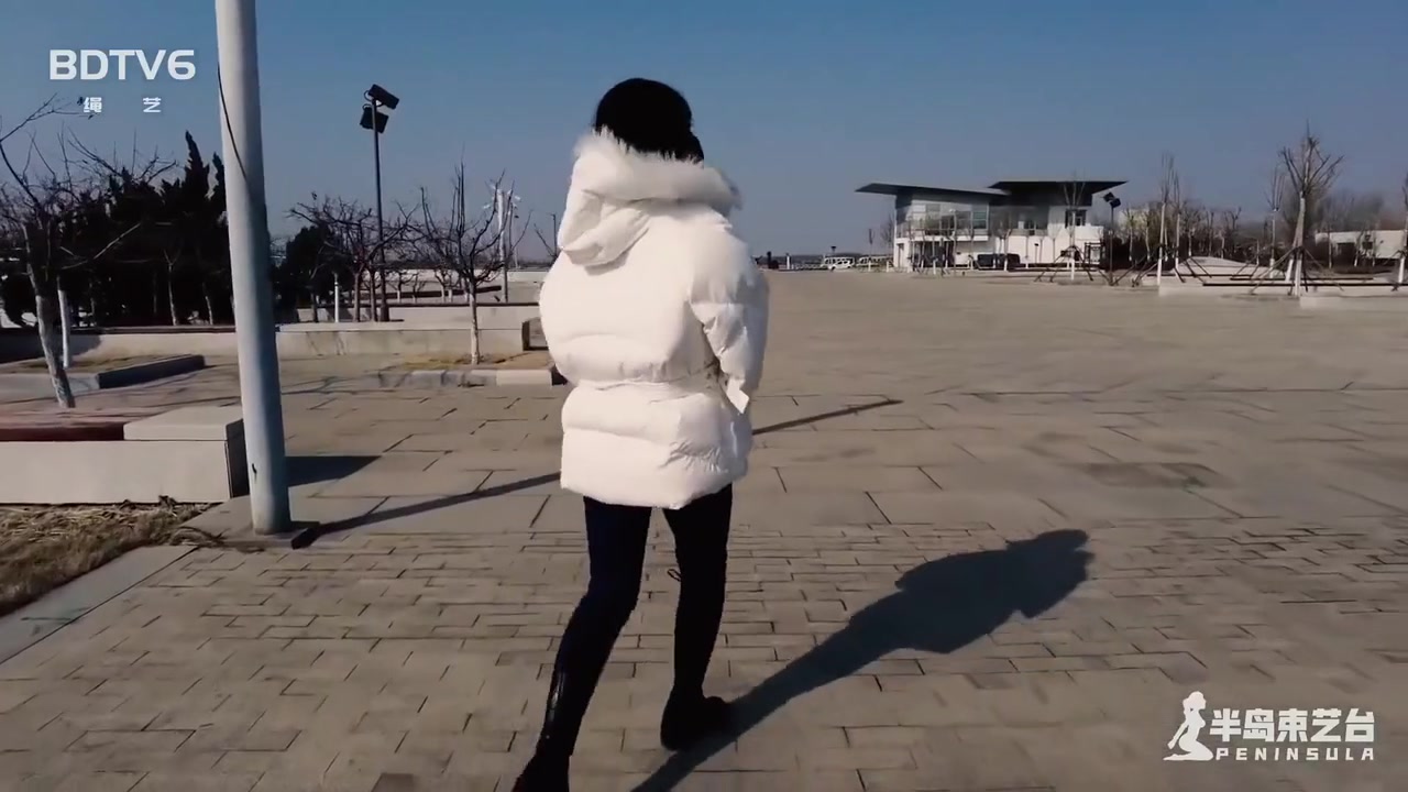 Chinese Bondage Outdoors