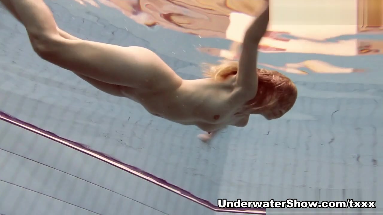Brizgina Video - UnderwaterShow