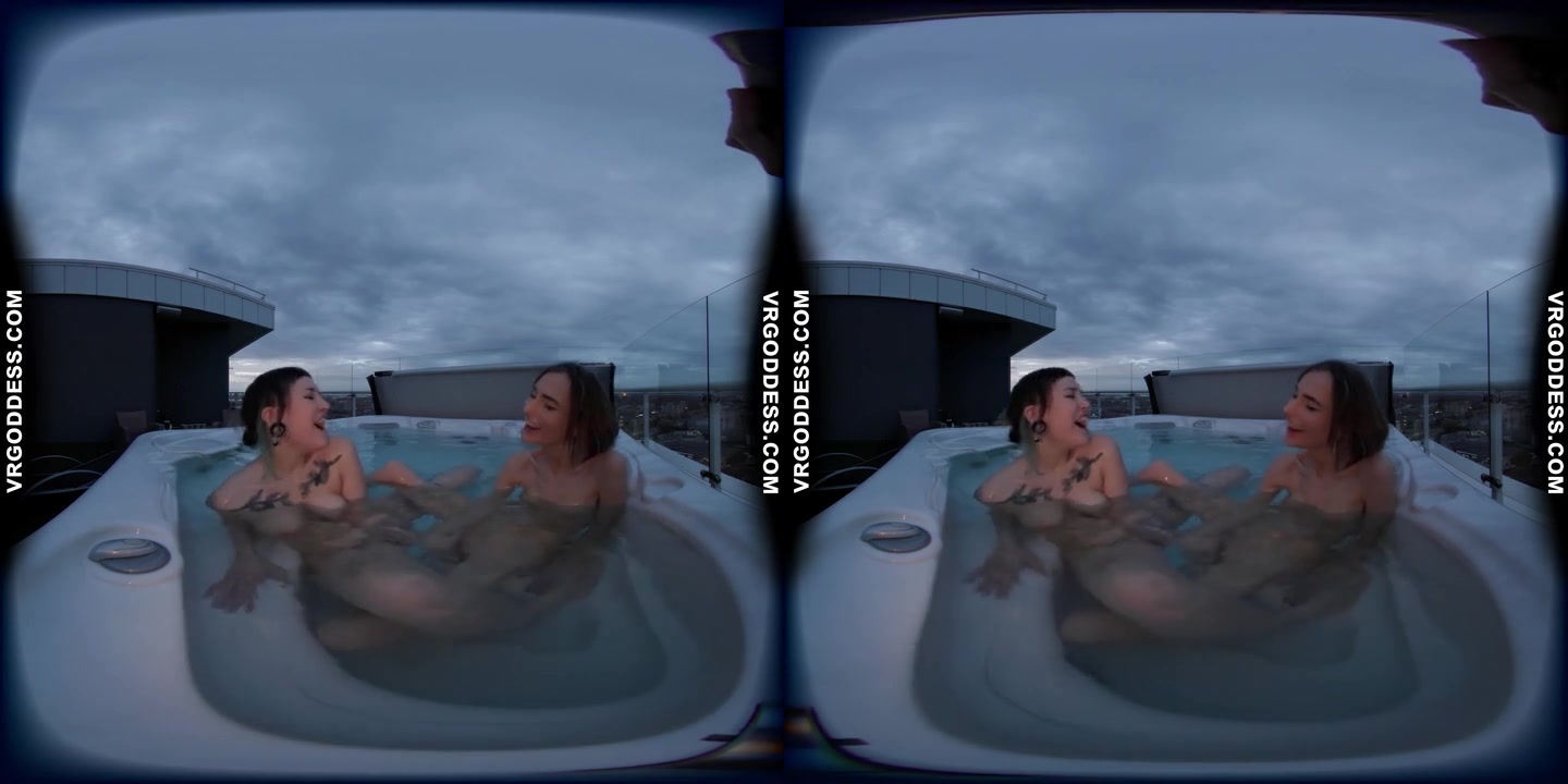 Sammie And Her Friend Poppy Scissoring And Tribbing In The Jacuzzi