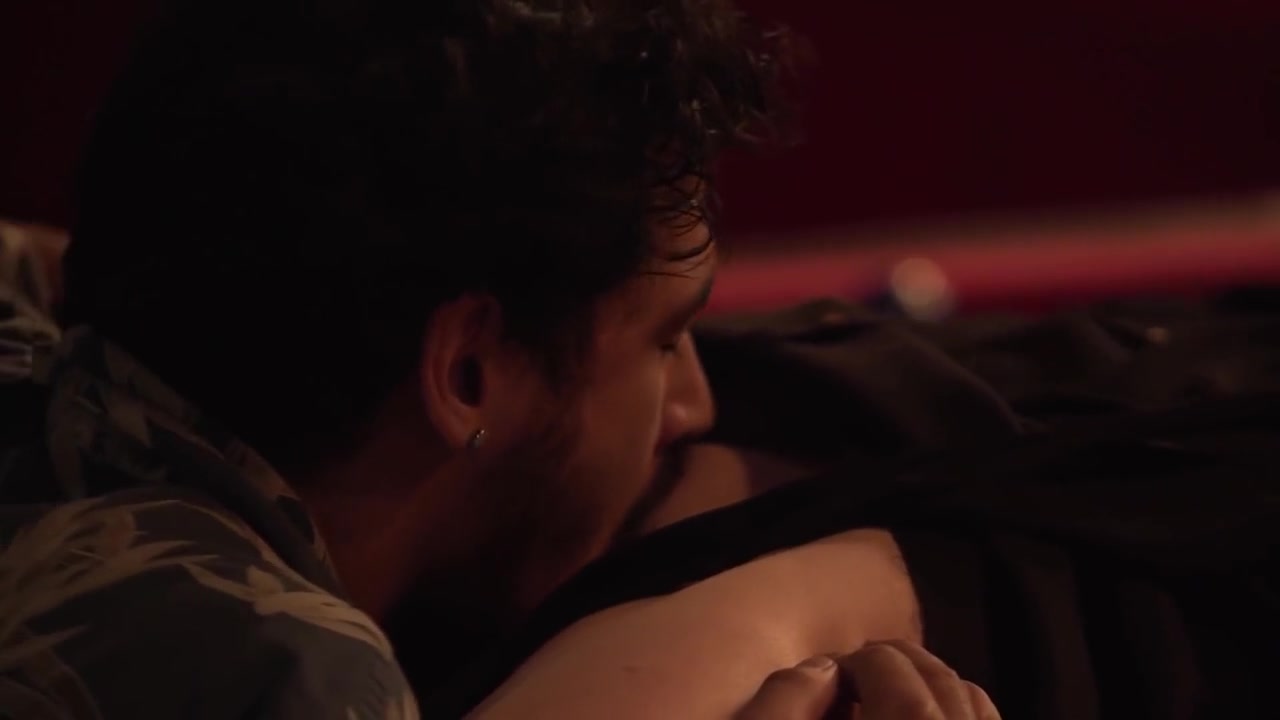 Rico Hernandez In Bartender Receives Passionate Cunnilingus Last Call