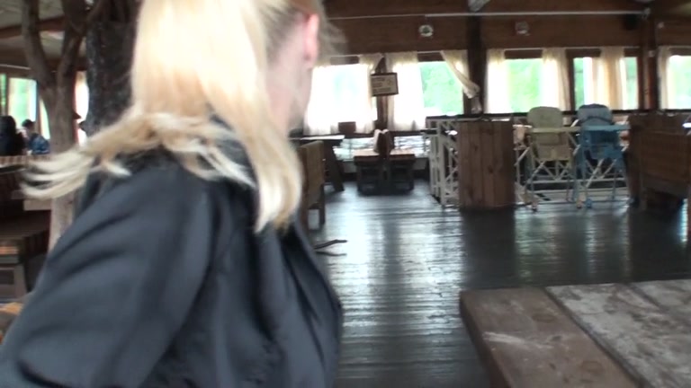 Public blow job & outdoor slit fingering