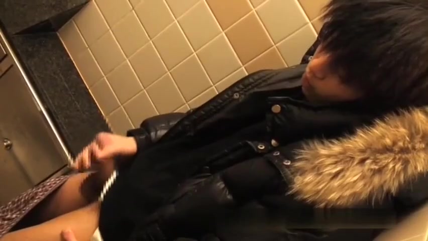 Japanese Boy Cumshot In Toilet