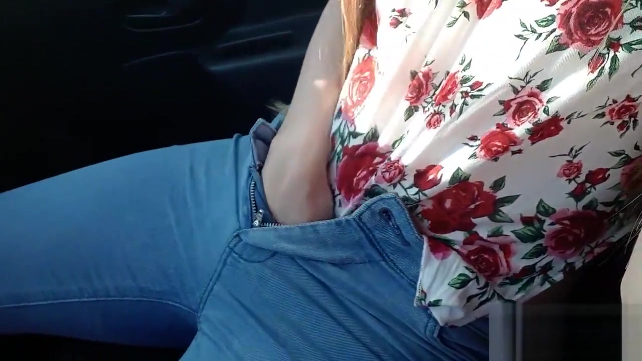 I GO WITH MY STEPSISTER TO THE BEACH AND THEN I GO TO HER HOUSE TO FUCK HER