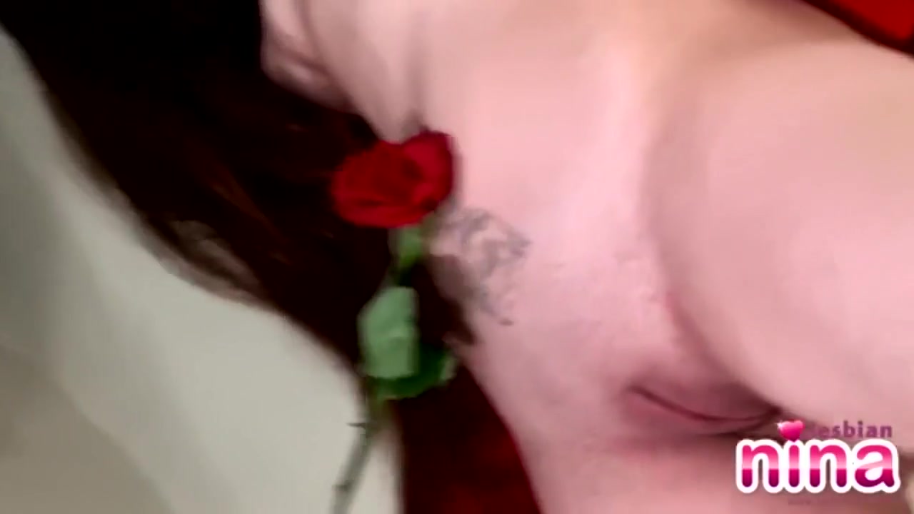 Petite Milf Solo