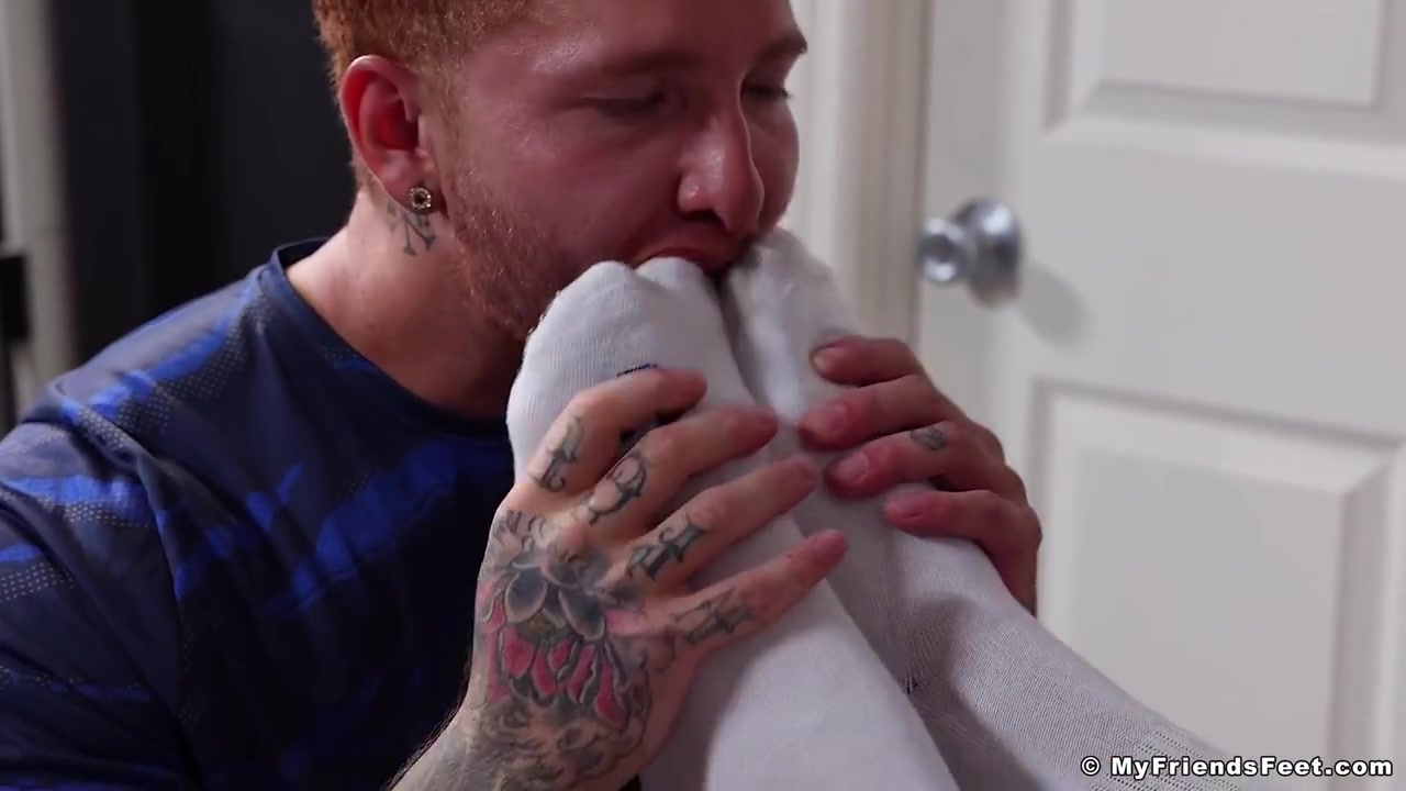 Jeremiah Worships Heath Size 12 Feet Before Fucking It