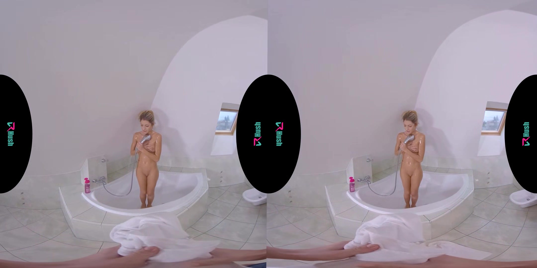 VRHUSH Rebecca Volpetti is ready to drain your cock