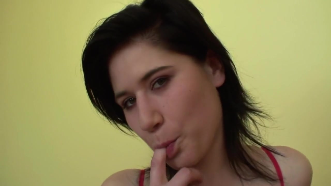 An Slim Blonde Chick Gets Warm Cum Deep Inside Her Trimmed Cunt