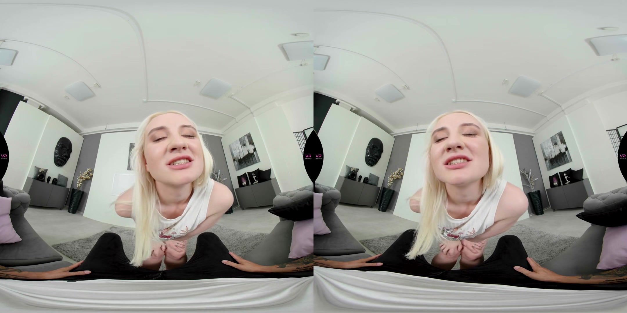 Sweet blondie Daruma will make you cum
