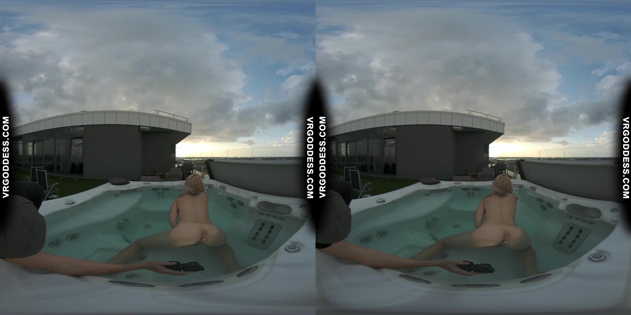 Sexy Mary Jane Using Glass Dildo In Jacuzzi