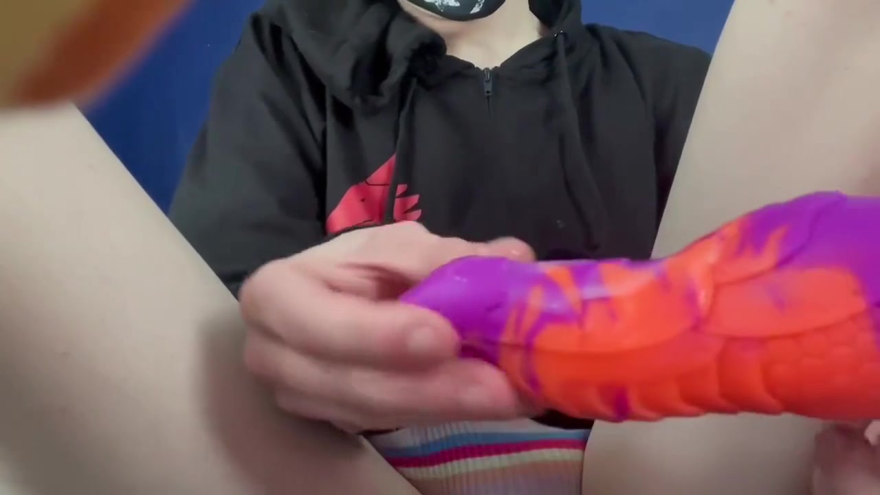 Cute Fem Takes First Toy Knot 8 Minutes In! Decides To Order Tripod After For Better Quality!