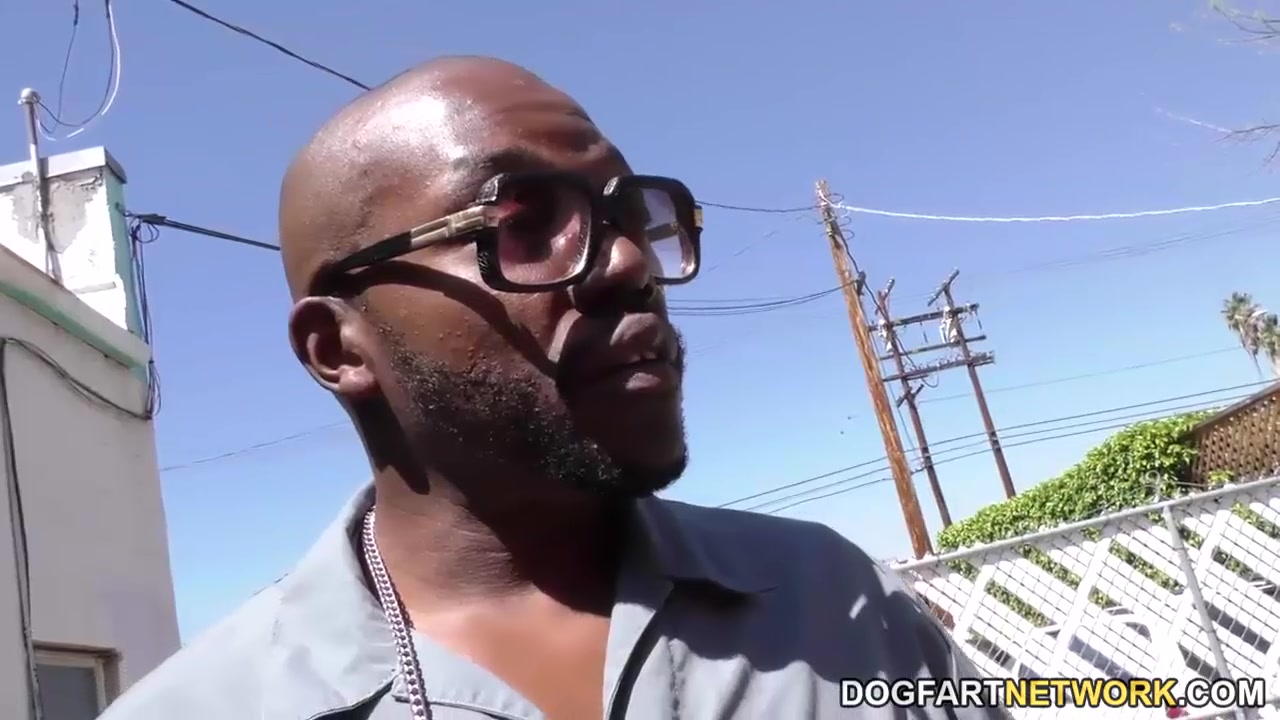 Edyn Blair sucks horny black mechanics to pay the bill