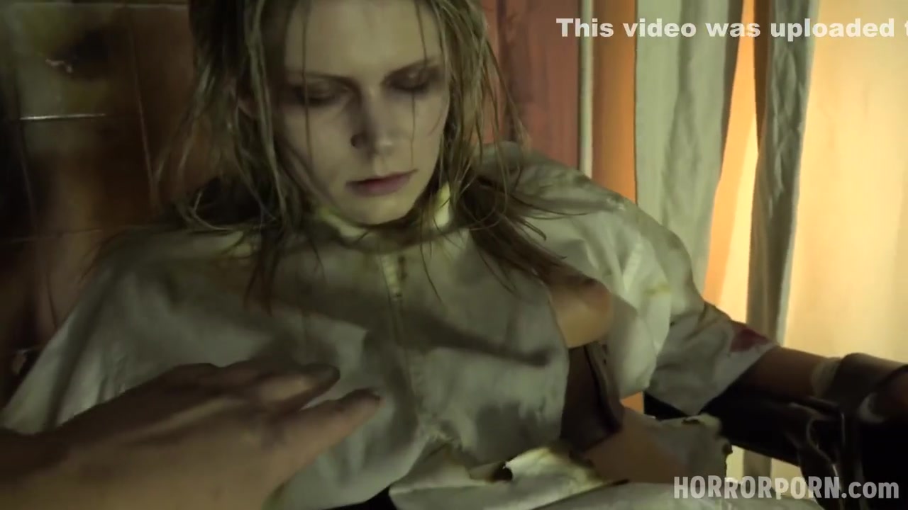Fucking Blonde While Shes Unaware In An Abandoned Hospital