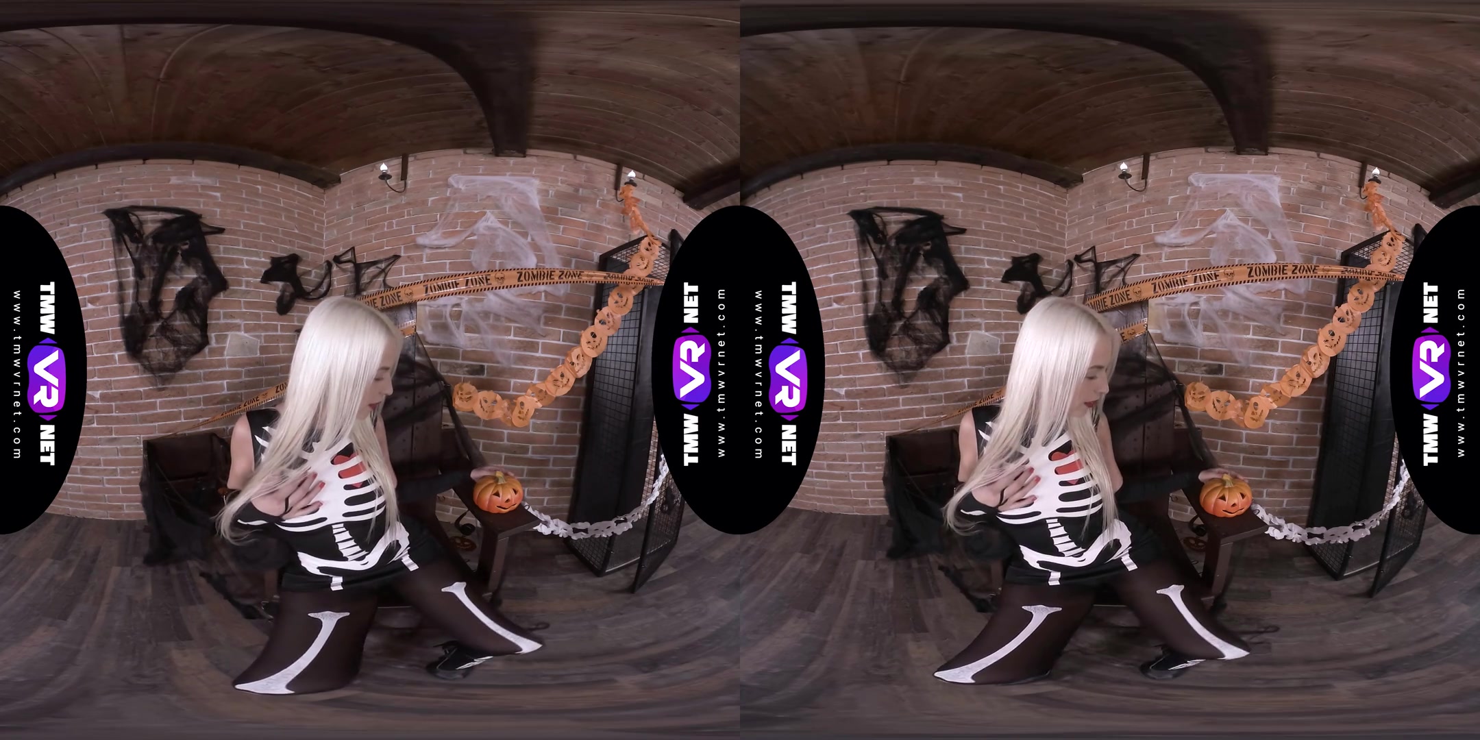 Karol Lilien in Spooky Night Preparation - TmwVRNet
