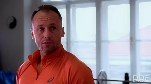 Foot Play Fitness - PornWorld