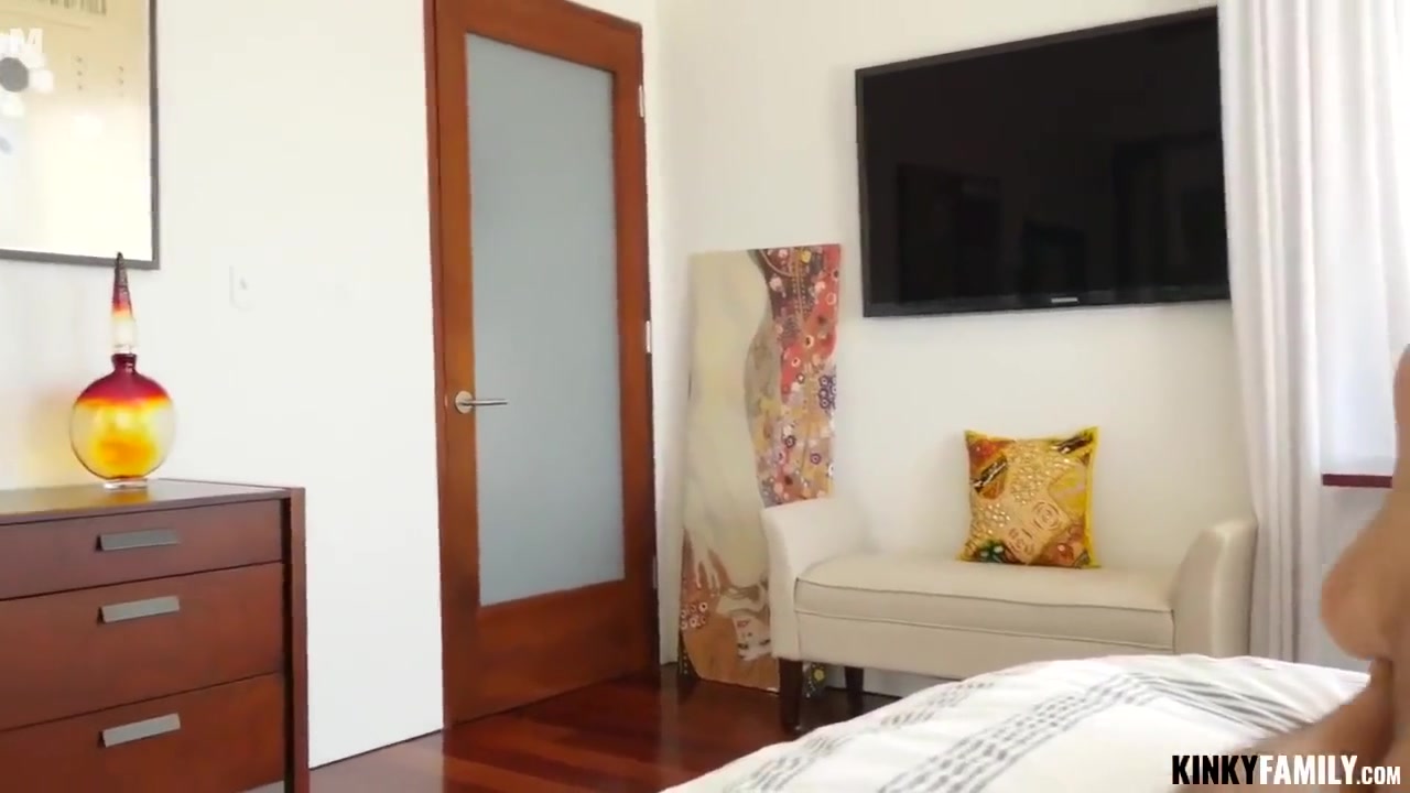 Haley Reed - I Wanna Nail My Hot Stepsis
