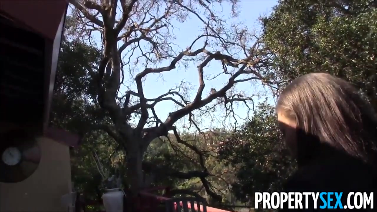 PropertySex Rookie Real Estate Agent Fucks at Open House Homemade Sex