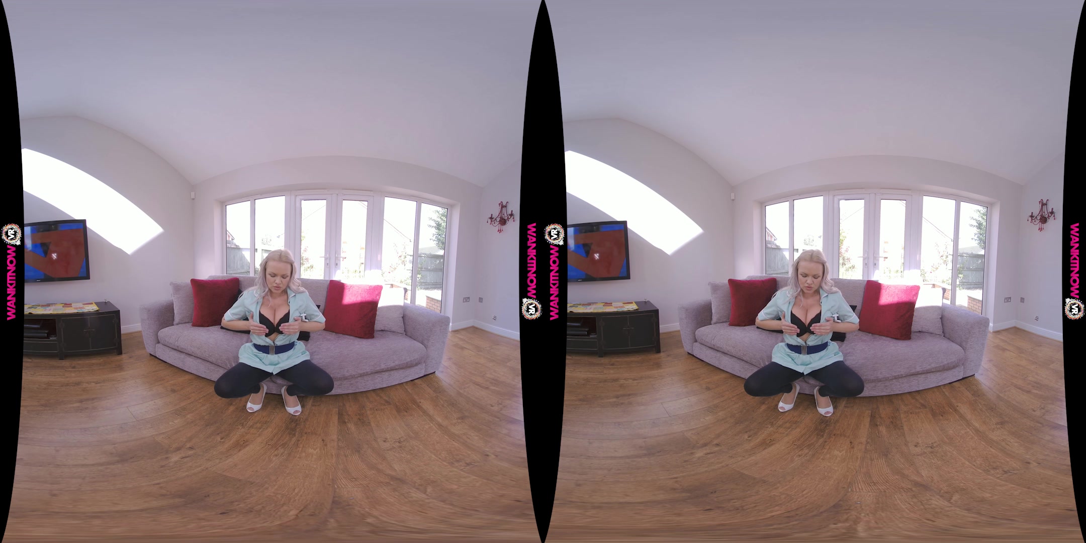 Help Your Boner featuring Frankie Babe - WankitNowVR