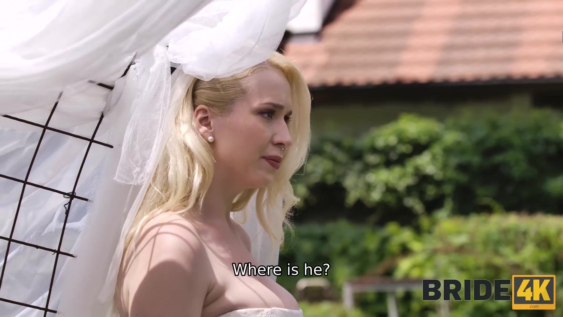BRIDE4K. Runaway Groom with Vera Jarw