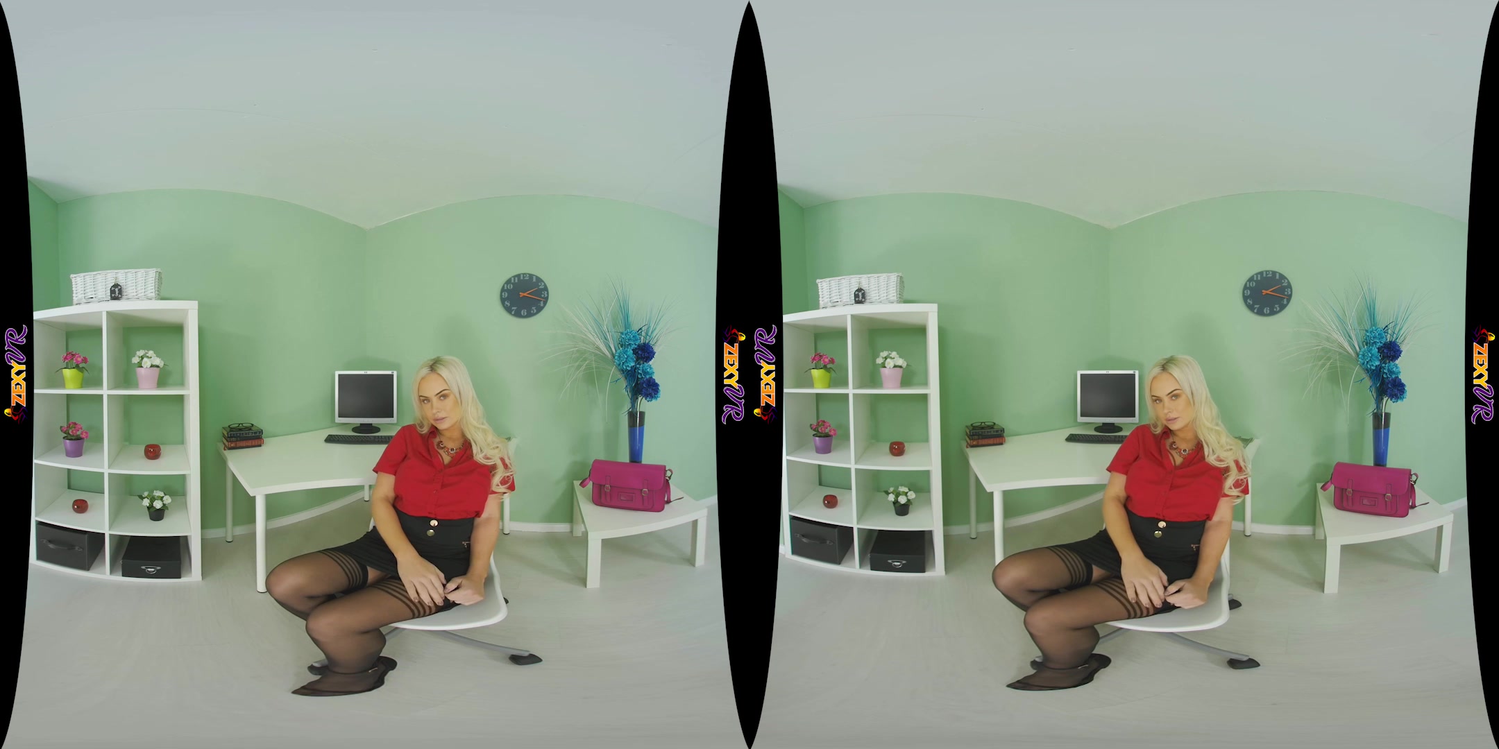 Workin' Hard featuring Louise - ZexyVR