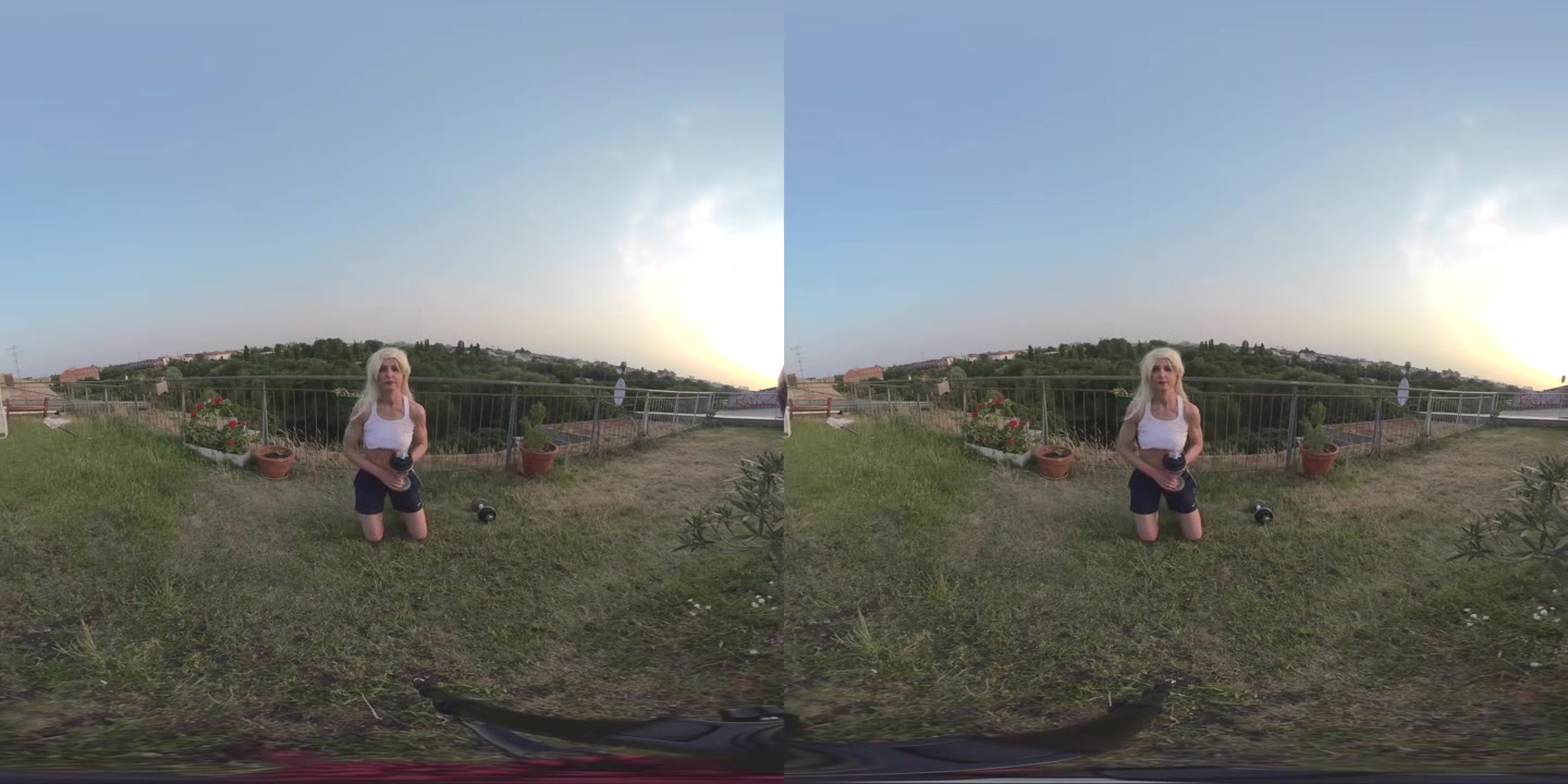 The Amazing Livi T. Shows You Her Hot Body - RedStarBerlinVR