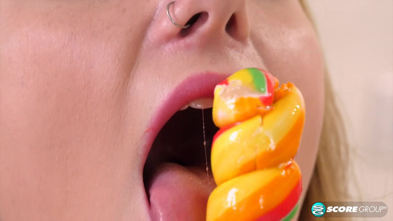 Sugar Slit - 18Eighteen