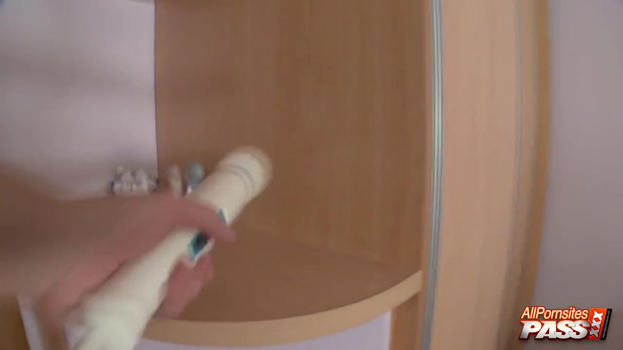 Lingerie Clad teen 18+ Vixen Valentina Azarova Vibrator Fun