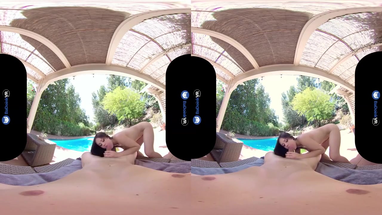 Vr Porn, Brunette Babe And Alina Lopez - One On One Outdoor Sex Party