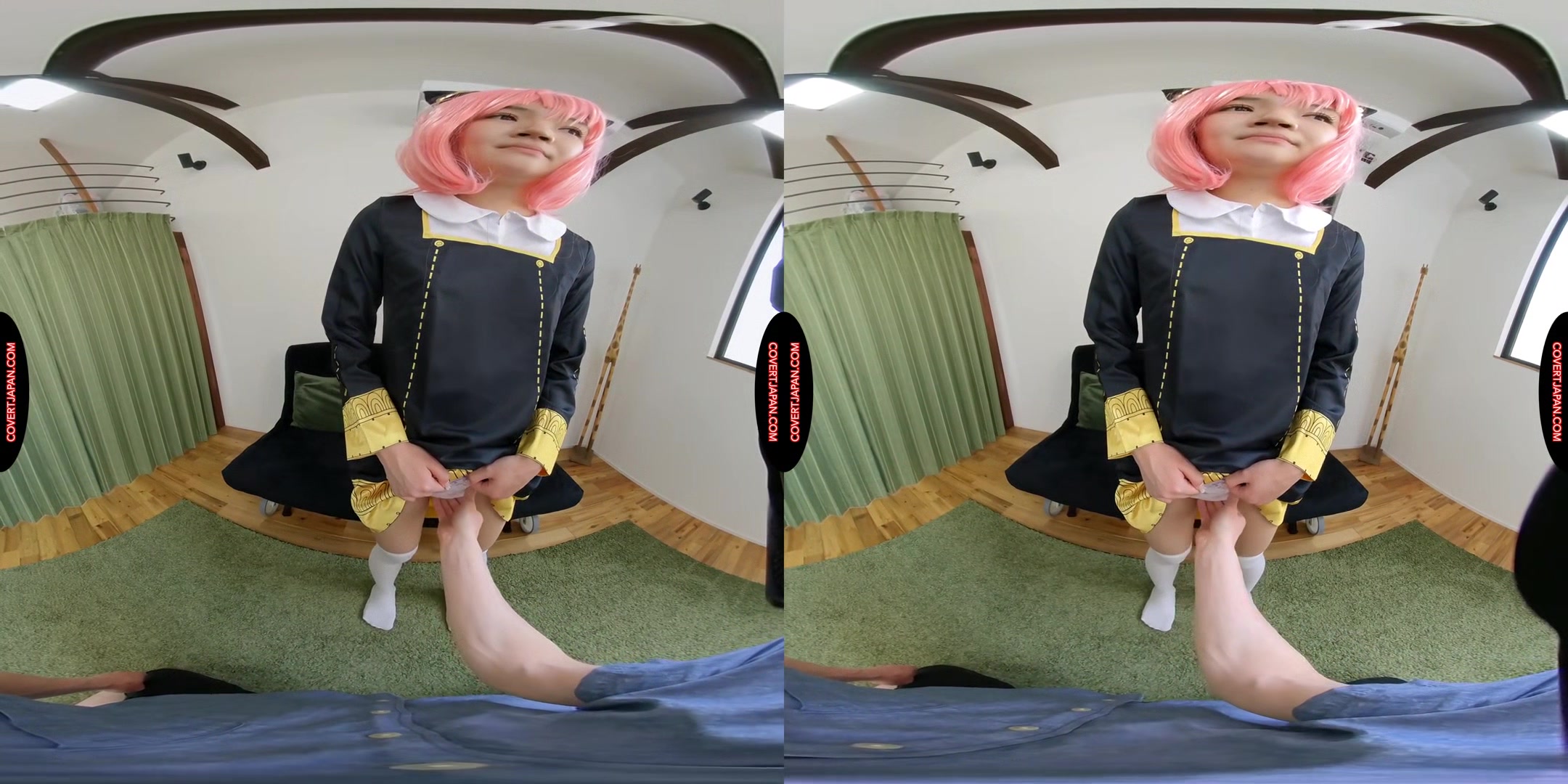 Anya Likes Cosplay
