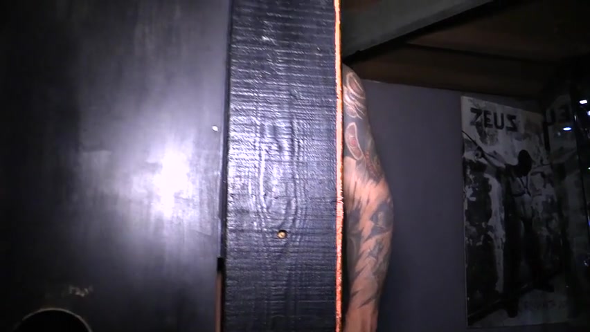 Fucking a young ass in a sexodrome - Glory Hole