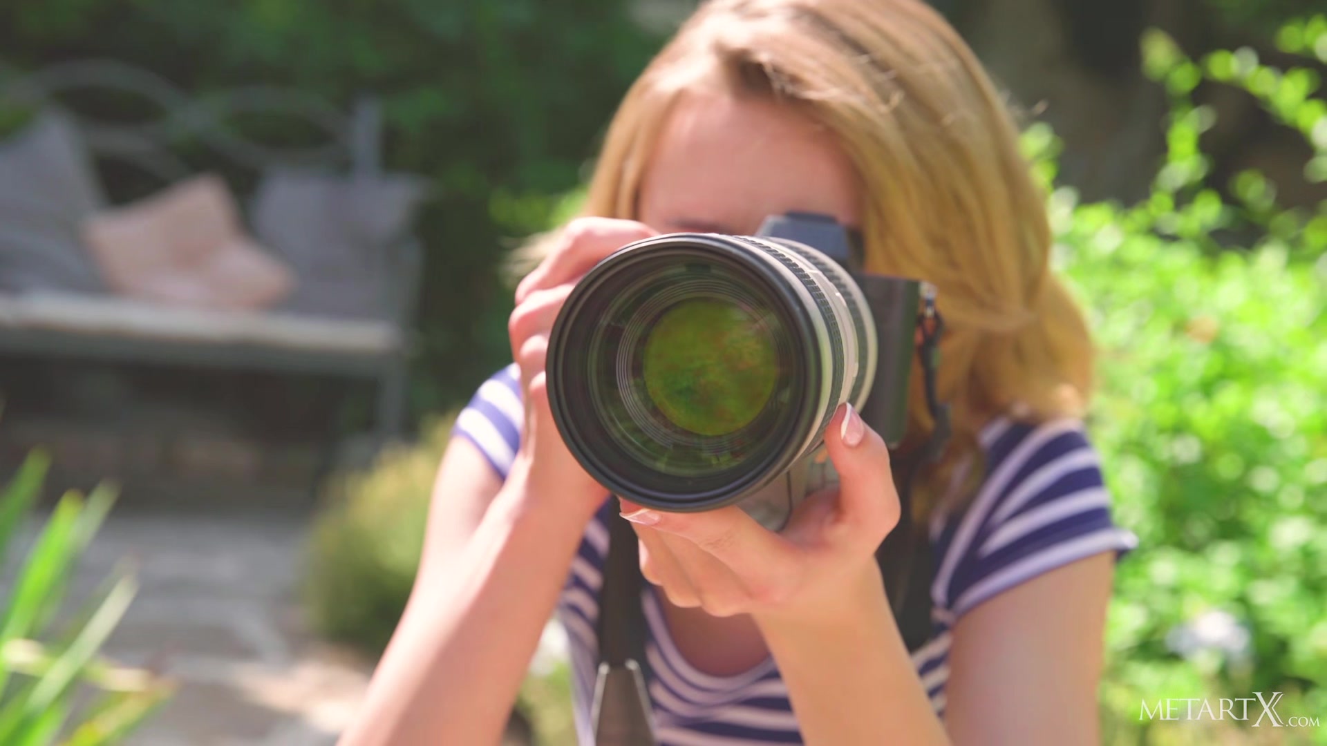 Pretty Photographer 2 - Lea Rose - MetartX