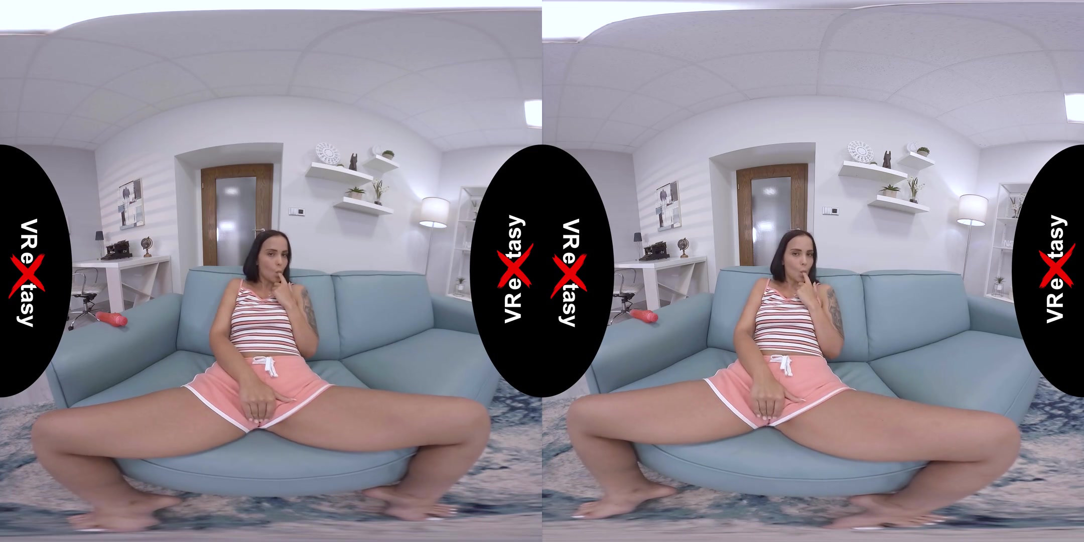 Jennifer Mendez - Her Favourite Toy; Hot Latina Solo