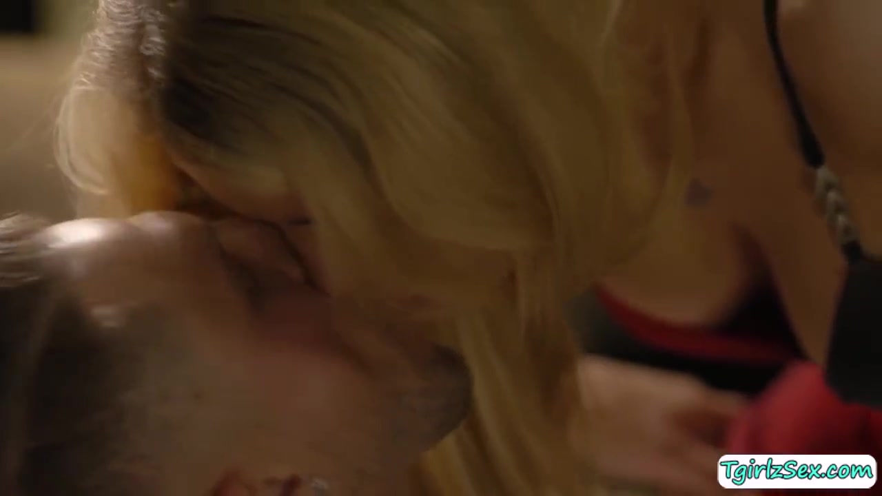Gracie Jane - Busty Blonde Transsexual Analed In Bed