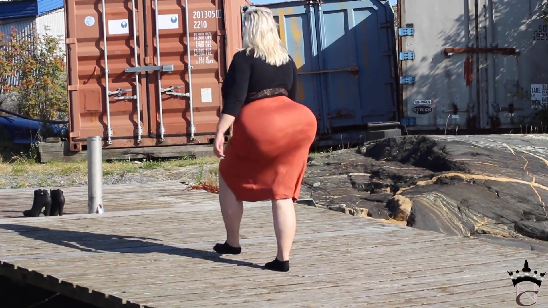 Waves On The Bridge - Sex Movies Featuring Natasha Crown