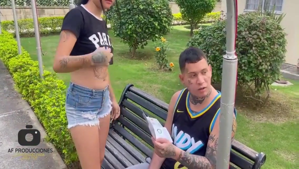 Le Ayudo A Desvarar Su Bici A Chica Colombiana Como Pretexto Para Follarmela Duro Y Correrme En Su Culo. H.l. 7 Min With West Col And Isabela Avila