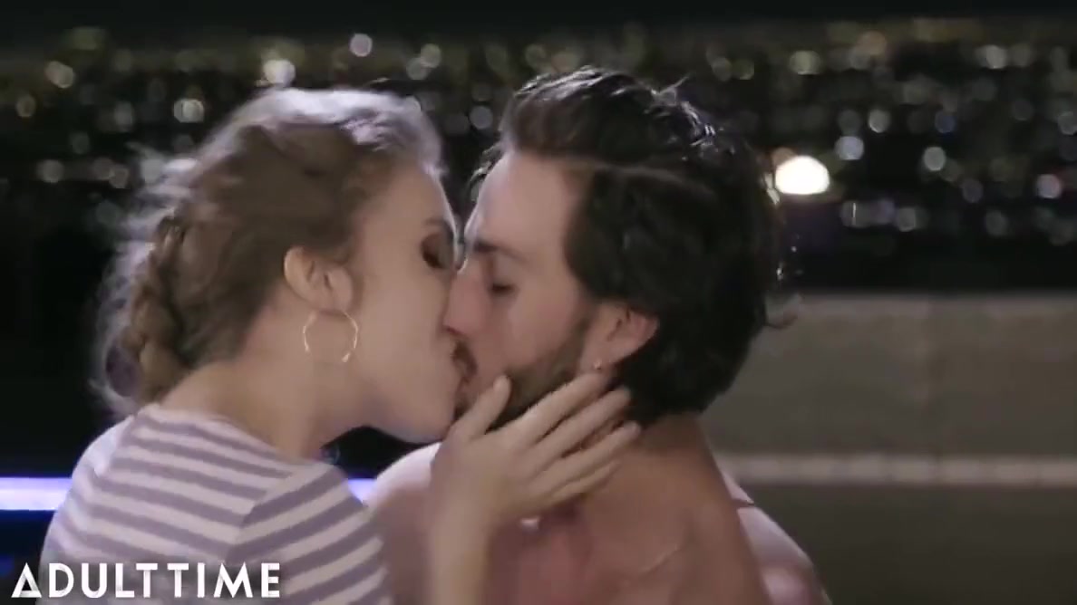Hot & Hard 3some - Alyssa Reece And Cherry Kiss