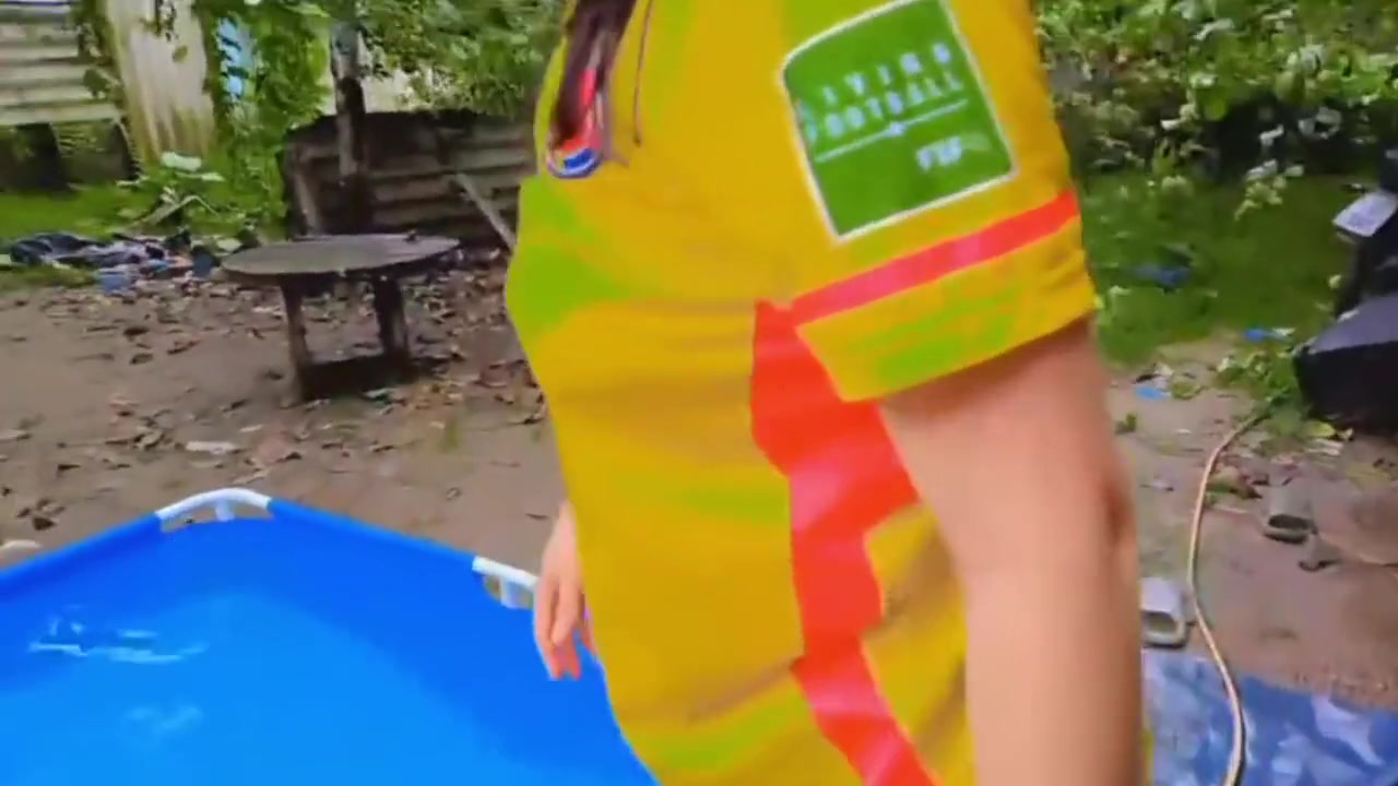 Estoy Aburrida Quien De Pereira Para Que Venga A Banar A Mi Piscina Conmigo